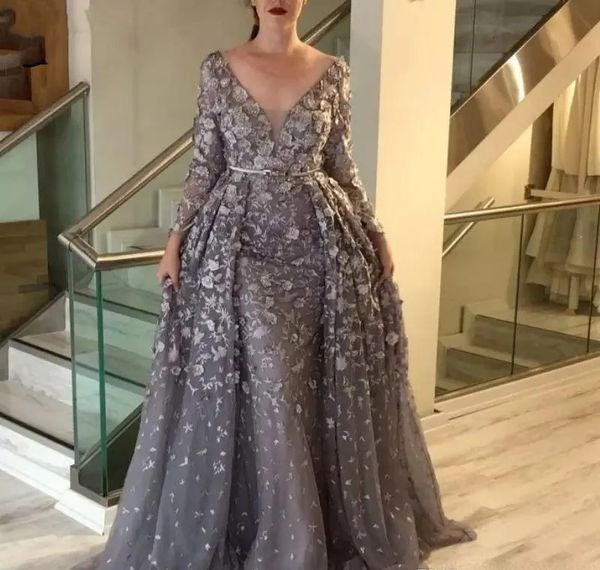 Zarif gri dantel deniz kızı gece elbiseleri Söndürülebilir trenle uzun kollu derin v yaka resmi fırsatlar için 2024 lüks balo elbisesi