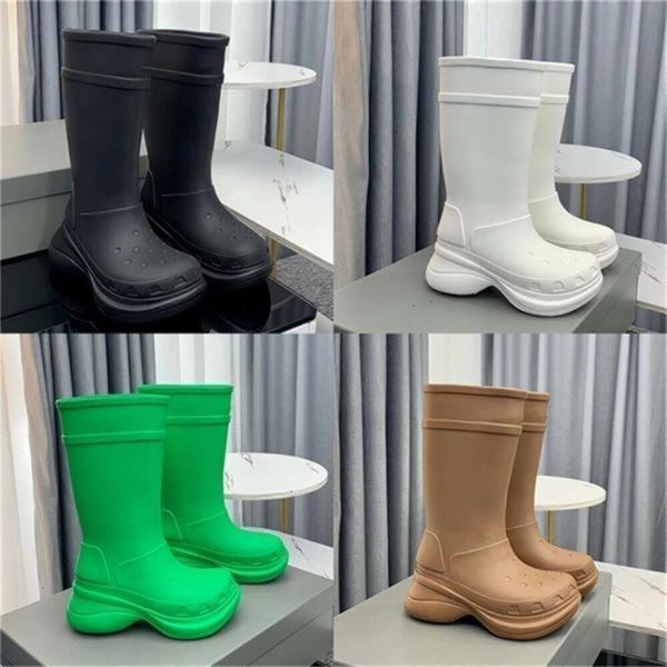 2023 Crocboots Designer Herren Regenstiefel kniehoch Schnee Schwarz Weiß Braun Schloss Wintermode High Heels Wasserdichte Oberschenkelhohe Booties Größe 36-45