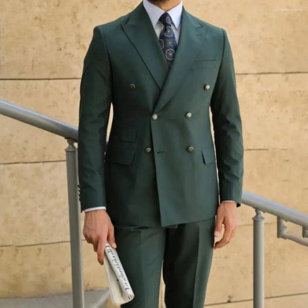 Abiti da uomo Giacca doppiopetto verde con pantaloni 2 pezzi Abbigliamento formale da sposo Smoking da sposa Abito classico da lavoro su misura