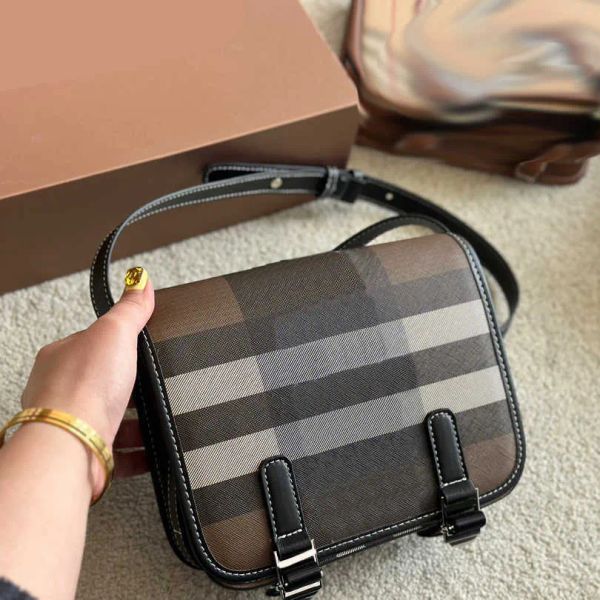 Designers de moda feminino bola crossbody saco de telefone verifique a bolsa de travamento bolsa de bolsa de couro de couro de couro acessórios de hardware de prata zíper interno bolso de alta qualidade