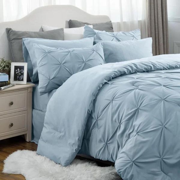 Conjuntos de cama King Comforter Set - Cal Bed 7 peças Pinch Pleat Azul Claro com Edredons Lençóis Fronhas Shams