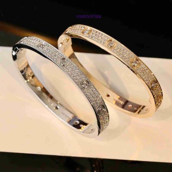 Bracciale in edizione di alta qualità Carter di lusso leggero Placcato in oro Precisione Ampio cielo pieno di diamanti Stella Dodici diamanti principali con scatola originale