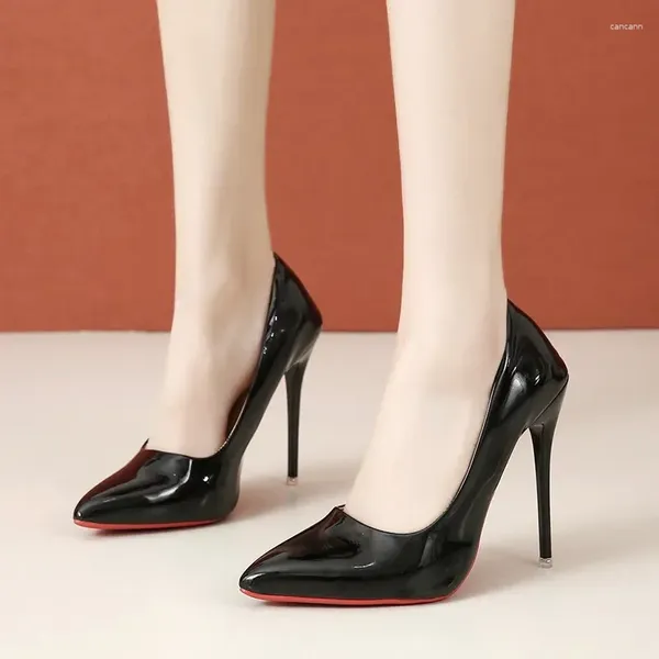 Sapatos de vestido 2024 mulheres vermelho salto alto sexy apontado dedo do pé 12cm bombas casamento nu cor preta fundo de borracha