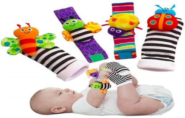 Brinquedos de pelúcia animais bebê meia chocalho meias sozzy pulso chocalhos pé localizador babys brinquedos lamaze 4pcsset6019421
