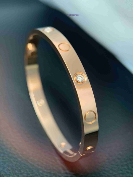 Bracciale per le vacanze in oro di alta qualità per auto di alta qualità di gioielli bracciale premium rosa platino da 18k rose a quattro diamanti a vite diamanta stella stella con scatola originale