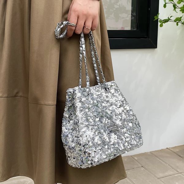 Borse con paillettes Borsa in argento Borsa a tracolla da donna Bling Fashion Lady Borse a secchiello Borse con glitter per ragazze Borsa a tracolla Frizione 240103