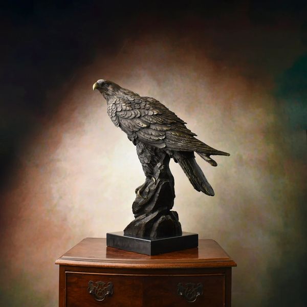 Scultura iper realistica di aquila in bronzo da 20 pollici su base in marmo, ideale per l'arredamento della casa e del giardino, idea regalo perfetta