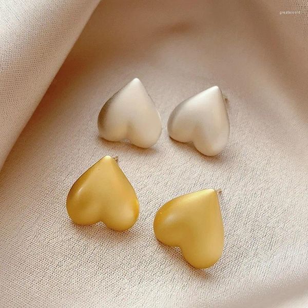 Orecchini a bottone 2024 Arrivo Vintage Semplice Opaco Cuore di Metallo Moda Donna Oro Argento Colore Ragazza Gioielli Regali