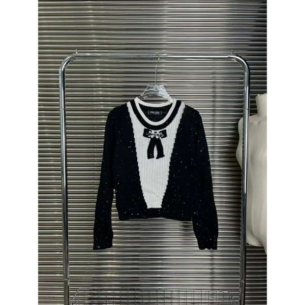 MM24 Maglione da donna autunno/inverno Camicia lavorata a maglia ampia e dimagrante con design a fiocco con perline alla moda