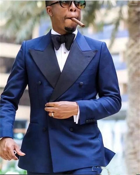 Abiti da uomo Abito stile italiano da uomo Due pezzi Blu scuro doppio petto Celebrity Slim Fit Blazer da lavoro Smoking da sposa formale