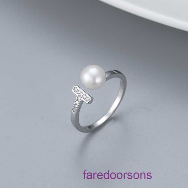 Tifannissm Designer-Ringe für Damen, Online-Shop, koreanischer S925-Silber-Buchstabenring, Damenmode, Micro-Set, Zirkon-Perle, DIY, leerer Schmuck, mit Originalverpackung