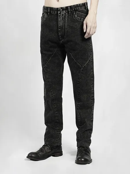 Мужские спортивные костюмы Темная одежда в авангардном стиле Деконструированный сегмент Тяжелая промышленность Сращивание для изготовления старых облегающих джинсовых брюк