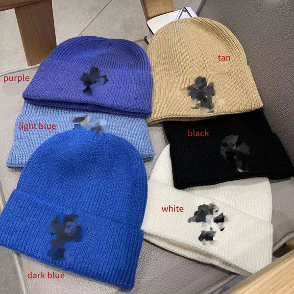 Unisex Designer Beanies Koreanische Version Marke Kreuz Wollmütze Leder Applikation Strickmütze Straße Warme Paare Kalte Mütze Herbst und Winter