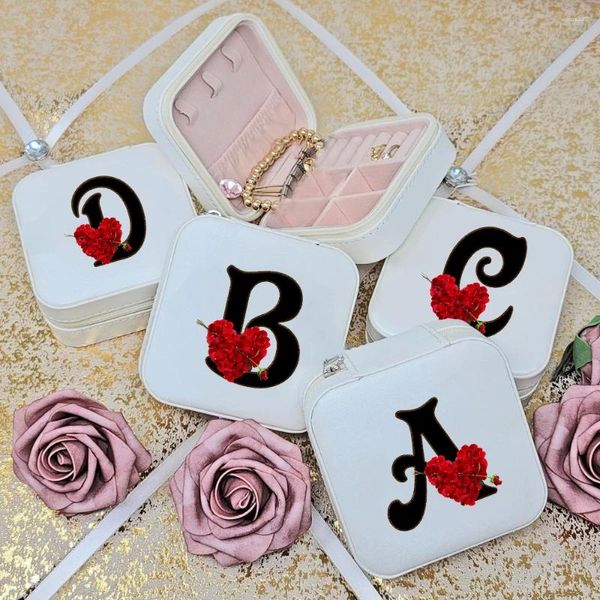 Schmuckbeutel A-Z Alphabet Rose Blumen Box Freundin Frau Valentinstag Geschenk-Organizer Display Tragbare Ohrring-Halter-Etui