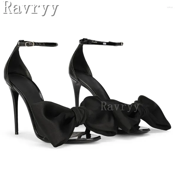 Черные атласные сандалии на шпильке с узлами-бабочками, сексуальная обувь с открытым носком на тонком высоком каблуке с ремешком на щиколотке, летняя женская обувь для подиума и вечеринки