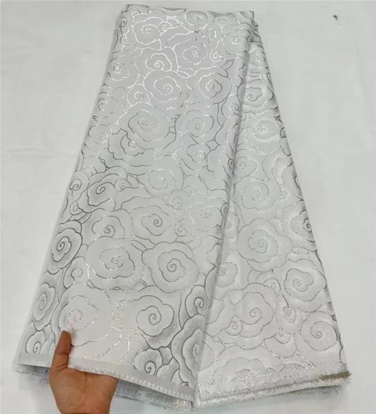 Tessuto jacquard broccato africano bianco Tessuto di pizzo doratura nigeriano Donna Abito floreale damascato Materiale Brocard Tissu 5 metri DJB26 240104