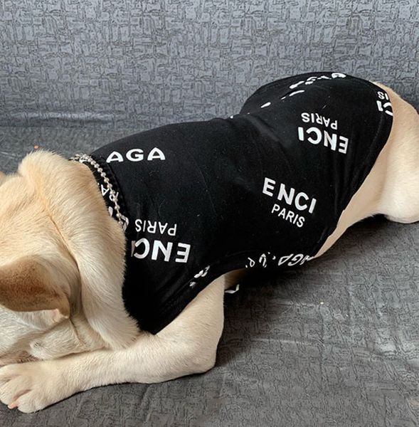 T-shirt per cani di design di lusso nera manica corta estiva traspirante per animali domestici lettera logo stampato gatto T-shirt Schnauzer pet abbigliamento carino