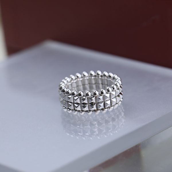 Luxuriöser Schmuck, breiter Ring aus S925-Sterlingsilber mit Nieten und doppelschichtigen Nieten, vielseitig einsetzbar für Männer und Frauen, koreanische Version, modisch und elegant, dreifarbig, voll