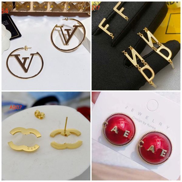 5 Stile Damen-Charm-Ohrringe, klassische Designer-Marke, Buchstaben-Ohrstecker, Winter-Mädchen-Ohrring-Kollektion, hochwertiger Liebesgeschenk-Schmuck, Paar-Geburtstagsgeschenk-Ohrringe