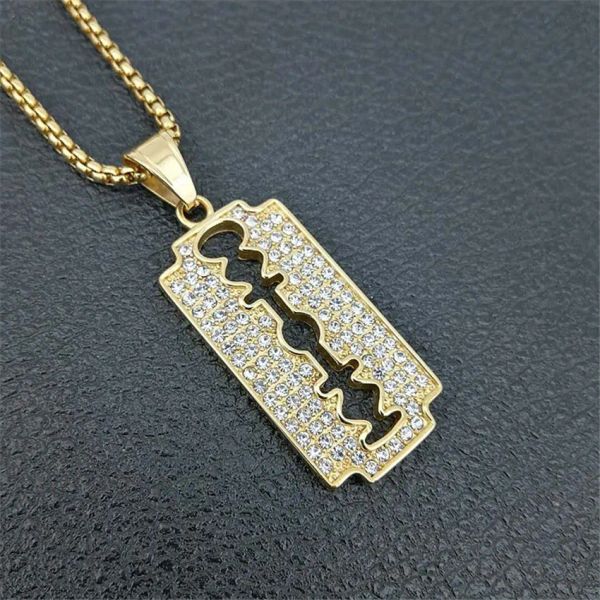 Collane con pendente a lama Hip Hop per uomo Colore dorato Collane con rasoio in oro giallo 14k Gioielli con strass Bling ghiacciati maschili