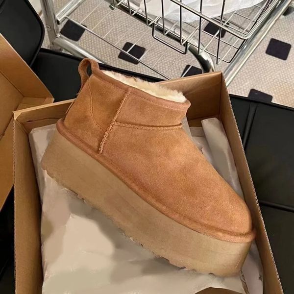 Ta zz Pantofole Tasman Semi di senape Ciabatte in pelliccia di castagno Pelle di pecora Shearling Classico Ultra Mini Stivale con plateau Ciabatte invernali Donna Uomo Stivale in pelle scamosciata con tomaia in lana