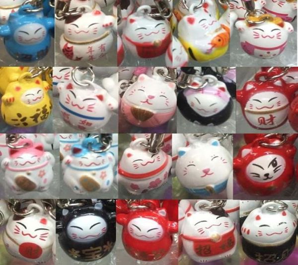 Nuovo arriva 100 pezzi vari colori carino Maneki Neko Lucky Cat Bell cellulare Charm6688494