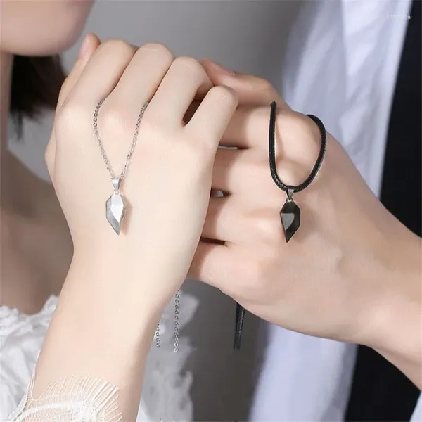 Collane con ciondolo Collana di coppia di moda coreana per gli amanti Gioielli da regalo per feste con cuore punk gotico