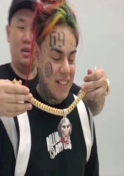 Hip Hop 6ix9ine The Movie Saw Mask Anhänger Halsketten für Männer Luxus-Diamanten 69 Anhänger 18 Karat vergoldete Kupfer-Zirkon-Halskette je6493180