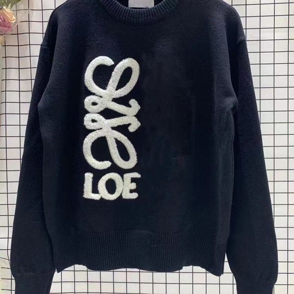 Tasarımcı Sweater Kadınlar Çeken Femme Örgü Jumper 3D Desen Mektup İşlemeli Örme Süveter Moda Sıcak Gevşek Örme Sökme Bahar Sonbahar Kış