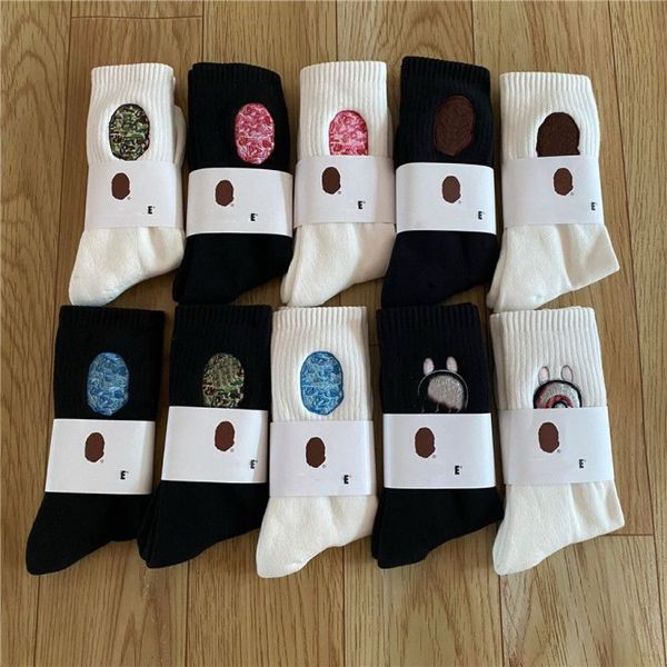 Designer-Shark-Socken für Herren und Damen, Camouflage-Stickerei-Logo-Socken, atmungsaktive Komfortstrümpfe aus reiner Baumwolle, mehrere Farboptionen