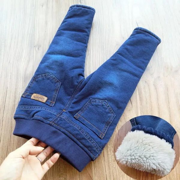 Neonate Ragazzi Jeans invernali Bambini spessi Plus Velluto addensato Pantaloni in denim Bambini Pantaloni caldi in cotone morbido16 anni 240106