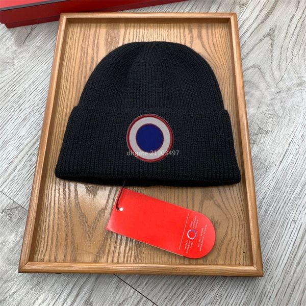 Tasarımcı Beanie Kafatası Kapakları 539168 Tasarım Şık Kaz Kafatası Kapağı Mektubu Erkekler İçin Kadınlar İçin Sıcak Kış Sıcak Yün Şapka Koru Kanada Şapkaları Unisex Yeni Yüksek Kalite