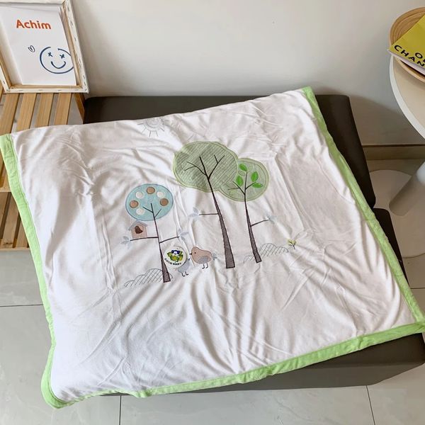 Fasciatoio nato Ricamo Coperta in morbida pile Set di biancheria da letto per cartoni animati Trapunta in cotone per bambini Avvolgente per fasciatoio per neonati 240106