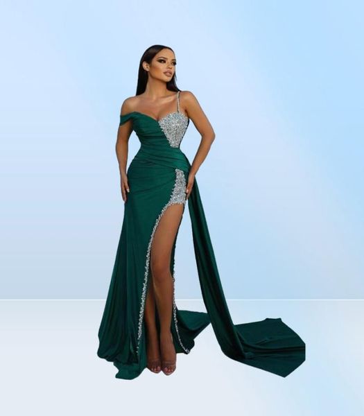 2023 Neue sexy schulterfreie Satin-Meerjungfrau-lange Ballkleider mit Pailletten, rückenfrei, Seitenschlitz, Abendkleider, formelles Partykleid BC14520 GB13889806