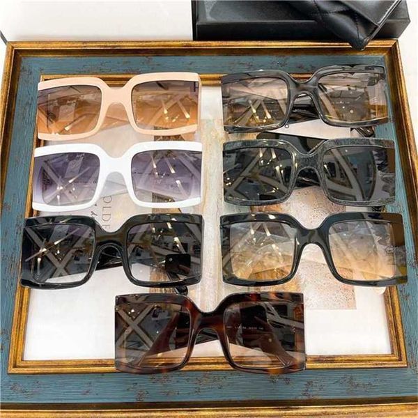 58% Occhiali da sole Nuova alta qualità La nuova lettera di moda di Xiaoxiangjia grande scatola Lo stesso tipo di occhiali da sole a rombo CH4991
