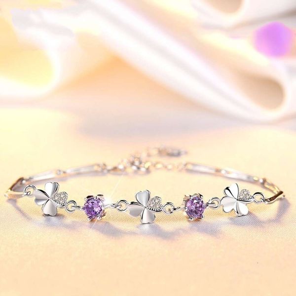 Überzogenes koreanisches Diamant-Sier-Frauen-rotierendes Zirkon-Amethyst-Klee-Armband, bunter Schmuck