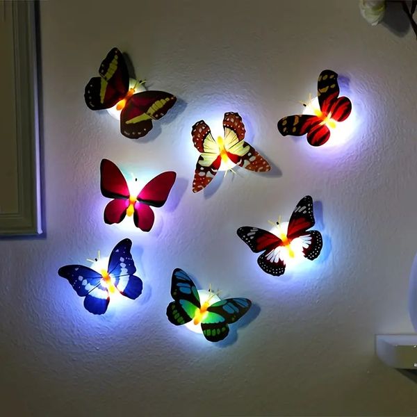 10/20 pezzi di luce notturna a farfalla luminosa colorata alimentata a batteria, lampada da parete decorativa a LED attaccabile stile farfalla, colori spediti a caso