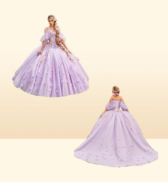 Vestidos de quinceanera lilás do século 18 2023 fora do ombro vestido de baile medieval com flores 3D rendas até manga curta doce 15 vesti8293207