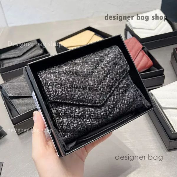 borsa firmata Portafogli corti in pelle fiore goffrata Moda in metallo con lettera trapuntata Borsa a mano Portamonete con chiusura magnetica Porta carte di credito Borse a mano