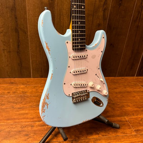 Venda quente de boa qualidade relíquia guitarra elétrica céu azul cor corpo jacarandá fretboard guitarra de alta qualidade frete grátis-instrumentos musicais podem ser personalizados