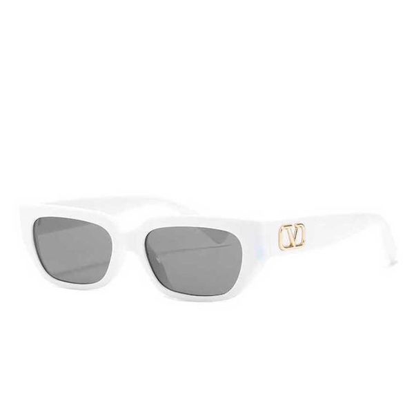 22% DE DESCONTO em óculos de sol femininos de armação pequena, viseiras de sol versáteis e modernas, preço especial de 4080A8ZJ