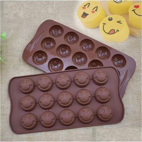 Moldes de cozimento DIY Sile Mod Smiling Face Shell Little Coke Mold Bolo Chocolates Ice Lattice Moldes Venda bem com vários padrões Novo Dr Dhut6