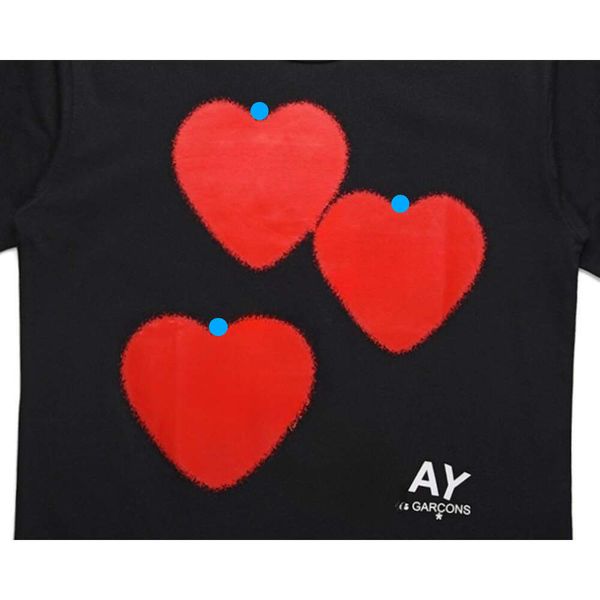 Marca HEYPLAYE T-shirt a maniche corte con cuore rosso giapponese alla moda, girocollo, cuore color pesca, cuore natalizio