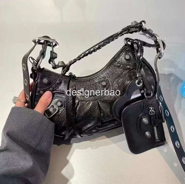 2024 neue Ankunft Leder Damen Biker Tasche stilvolle Frauen Umhängetaschen Riemen Modedesigner Handtaschen Cross Body Riemen Geldbörse Motorrad Messenger