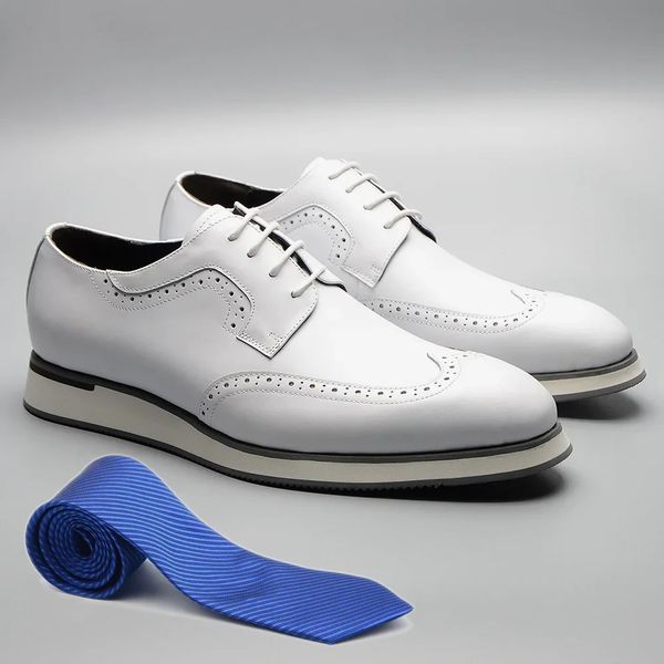 White Summer Men's Xebos tênis de couro genuíno Lace-up de asa de lacta sons de derby calçados casuais ao ar livre calçados 240106 3222