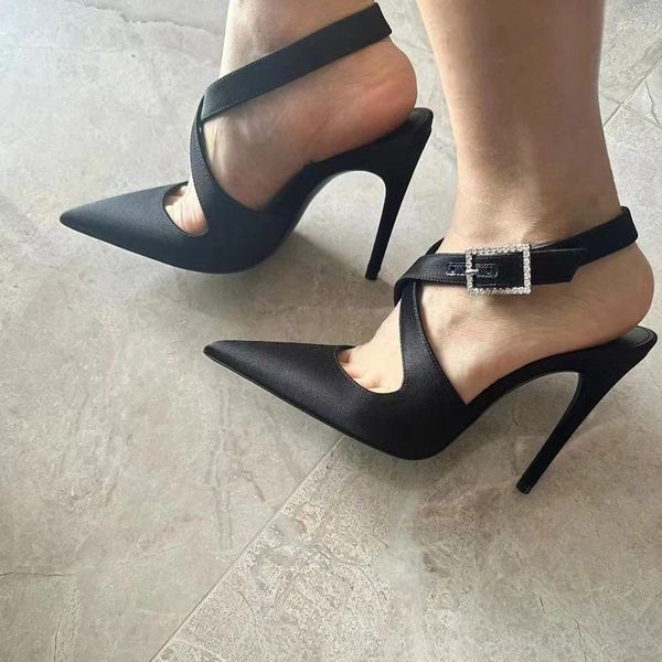 Sexy para salto alto tamanho grande sandálias pretas femininas 2024 verão fino estilo francês saltos pontudos banquete sapatos de festa 61 s