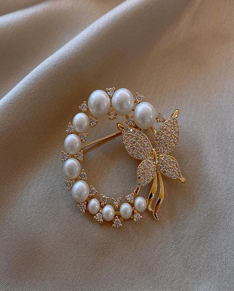 Damen-Designer-Broschen, Perlen-Schmetterlings-Brosche mit Diamant, hochwertiger Luxus-Schmuck, Whole2783191