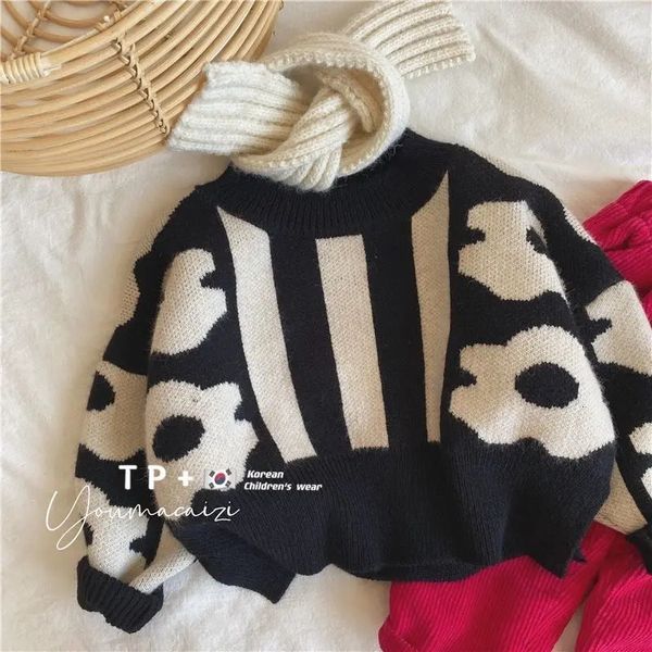 Abbigliamento per bambini Primavera Autunno Alla moda in stile coreano per bambini Maglione lavorato a maglia casual girocollo in bianco e nero spesso 240106