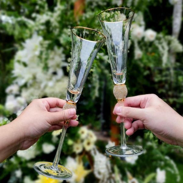 Copos de vinho Trinkware Conjunto de 2 flautas de champanhe com strass e diamantes elegantes e stemware