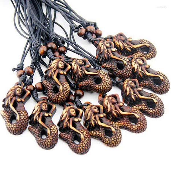 Anhänger Halsketten Lot 12PCS Schöne Nachahmung Yak Knochen Braun Meerjungfrau Anhänger Waagen Fisch Halsband Geschenke YN617